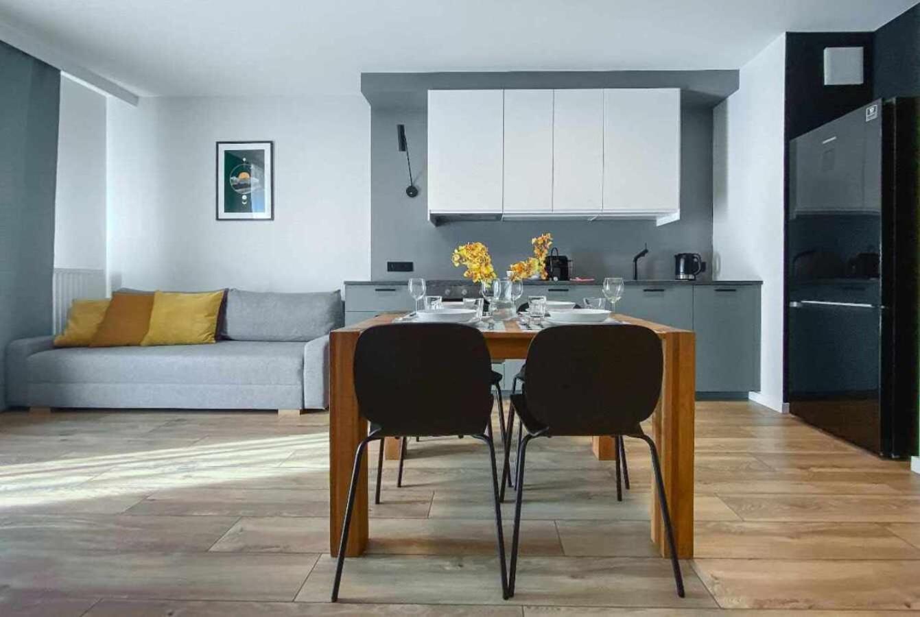 Like Home Apartments Krakow Bagian luar foto